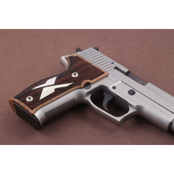 Sig Sauer P226 / P226 SL / P226 Sport / P226 Sport II / P226 Sport II SL / P226 Sport II SL PPC Wooden (Turkish Walnut) Silver Logo (Big) Handgun Grip