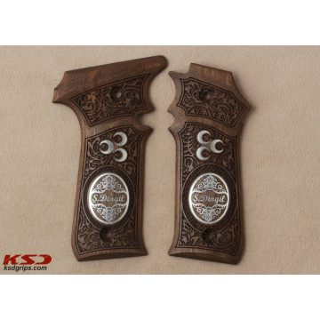 LLama  IIIA 7,65 TAC Grips