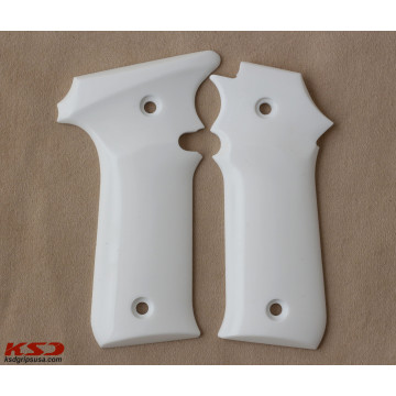 LLama  IIIA 7,65 TAC Grips